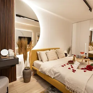 https://apartament-3-camere-unirii-cu-vedere-fntni.bucharesthotelsnow.com